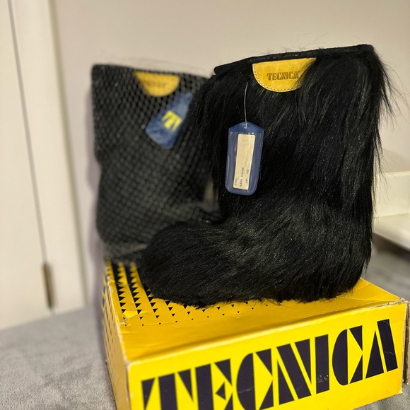 Tecnica Shoes - Vintage 90’s Tecnica Lama mid calf women’s boot.